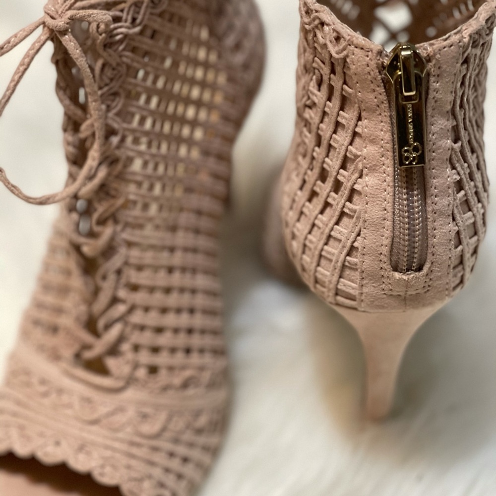 Beautiful Rose heel booties with open toe